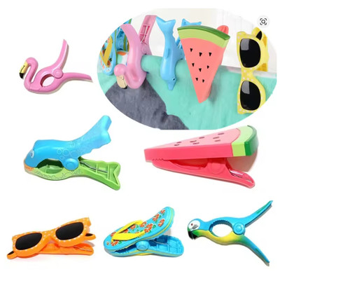 Fun beach towel - clips, plastic
