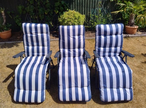 Sunbeds 3 frames used - 3,